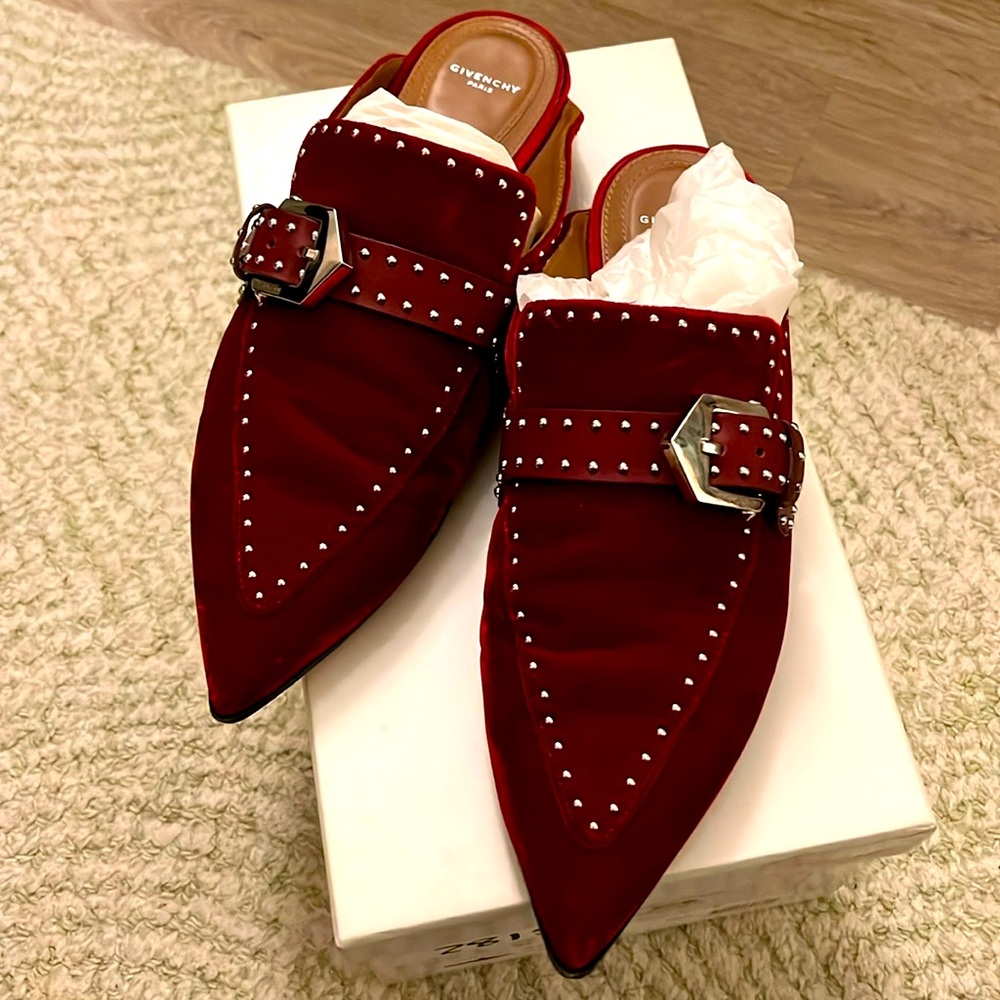 Givenchy Velvet Studded Elegant Loafer Mule 40.5 Rouge Fonce